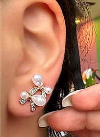 İnci detay fiyonk küpe