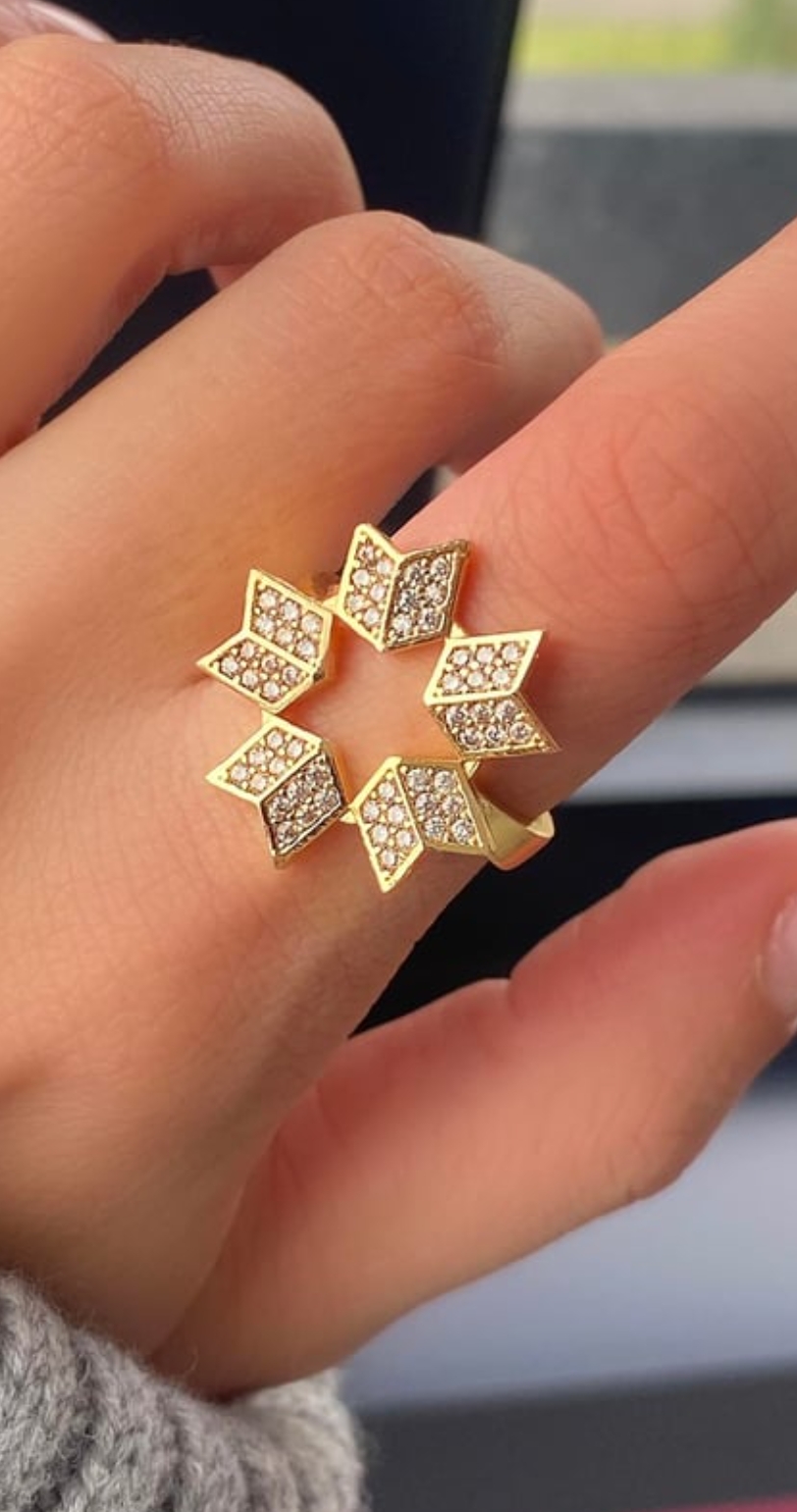 Yıldız detay gold yüzük