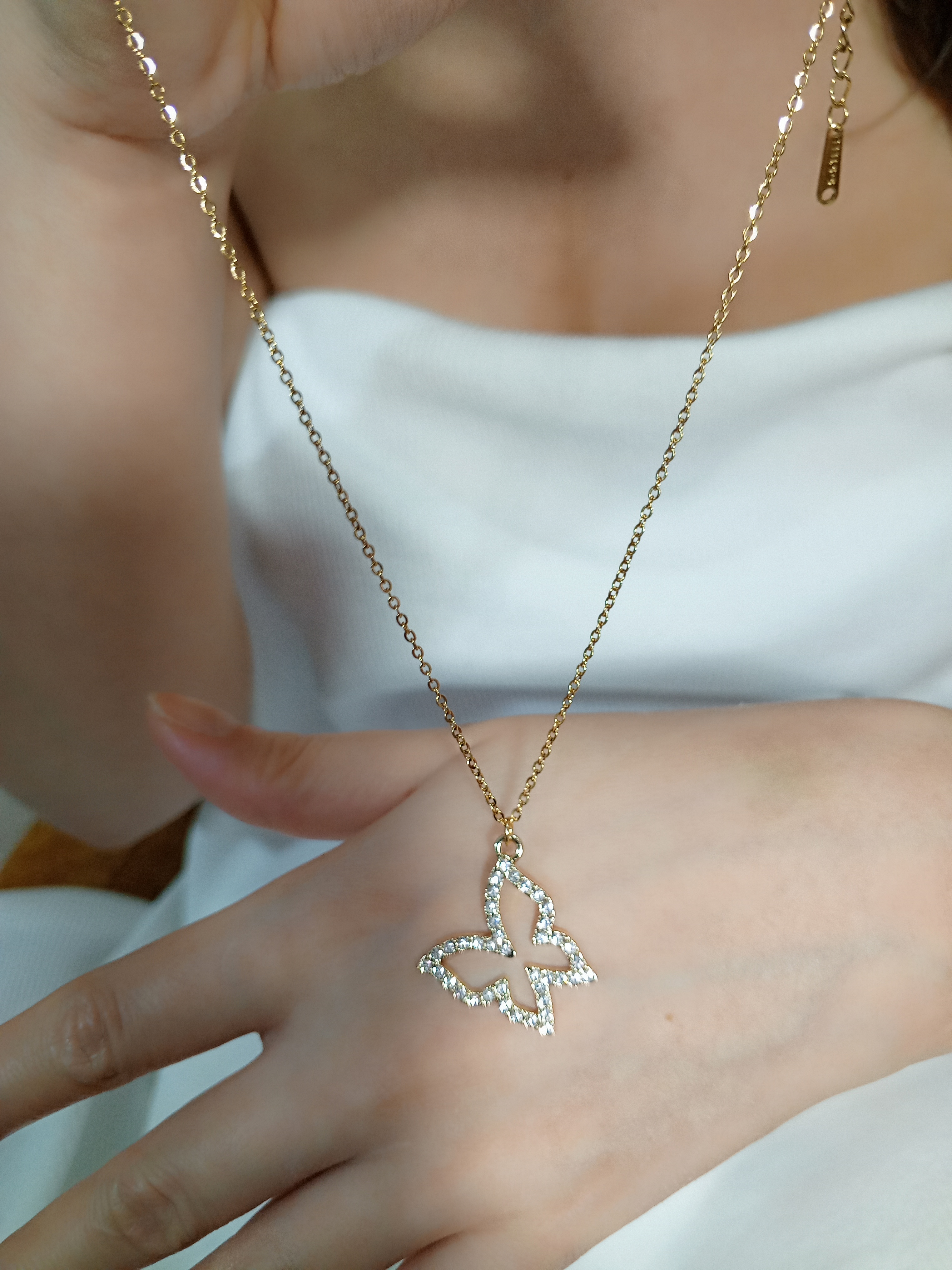 Kelebek detay Çelik kolye