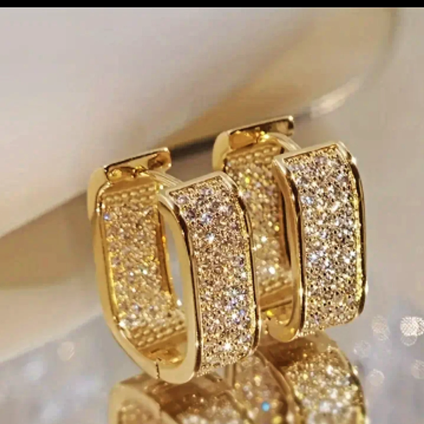 Gold zirkon taşlı küpe