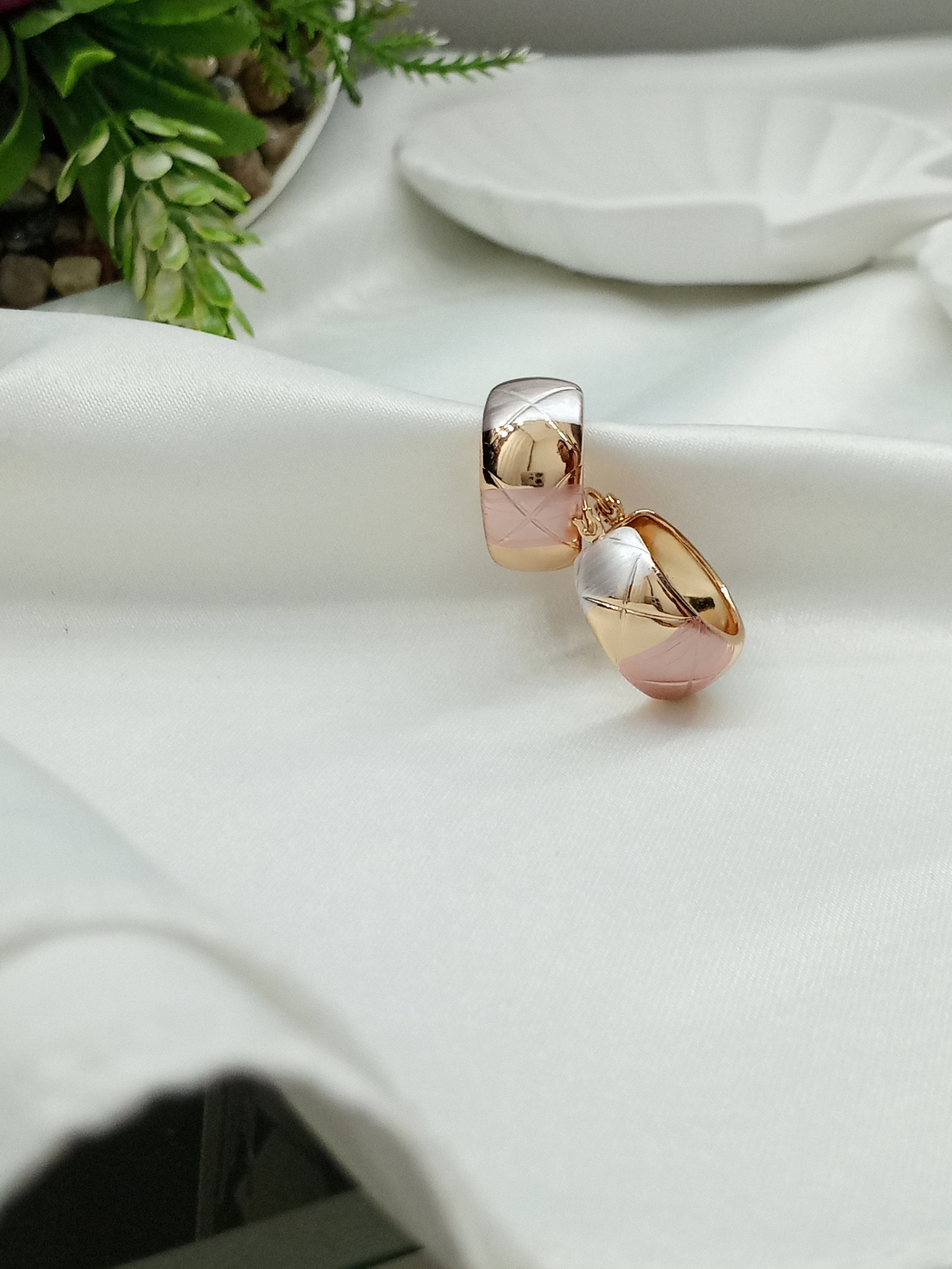 Kararmaz Çelik küpe