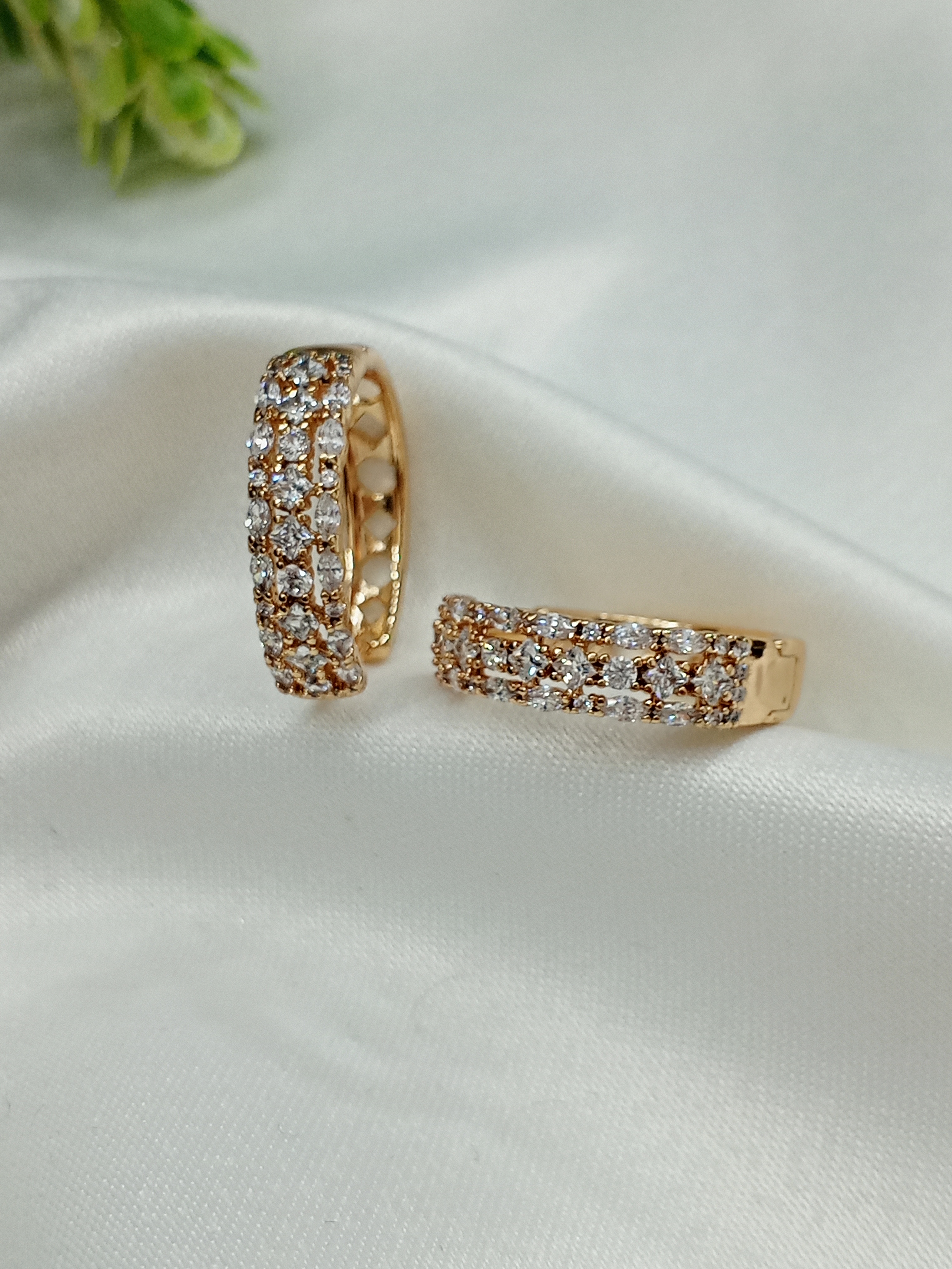 Kararmaz Çelik küpe