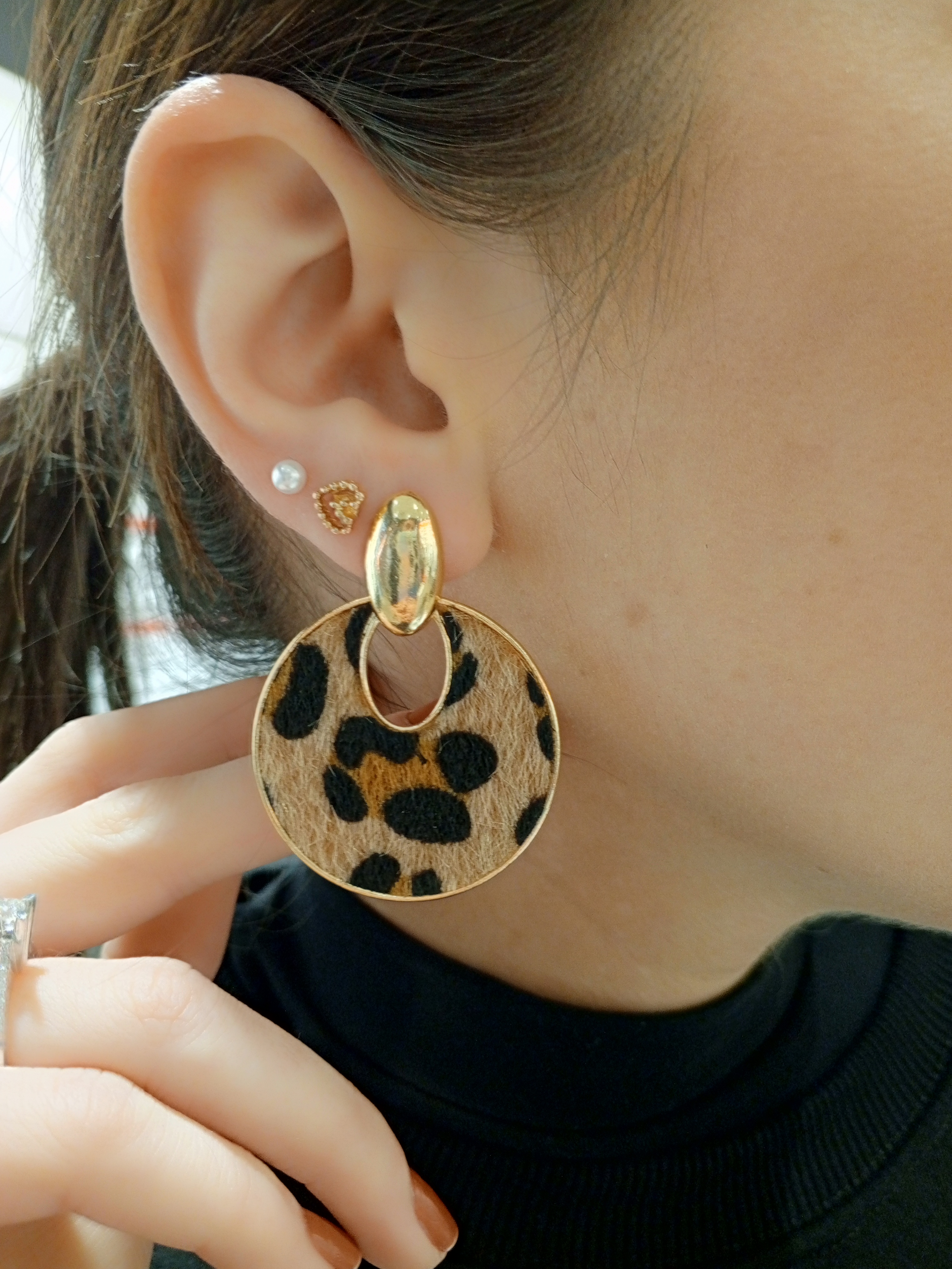 Kararmaz Çelik küpe